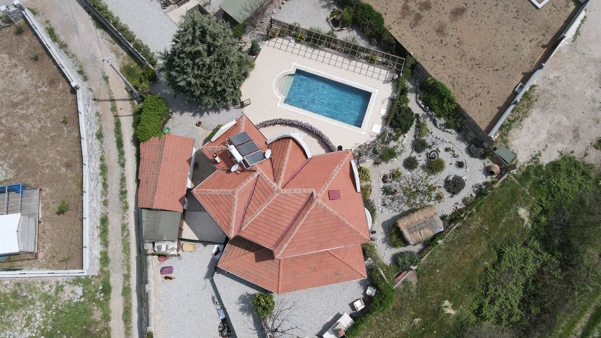 Large Detached House in Incirkoy Slide Image 5