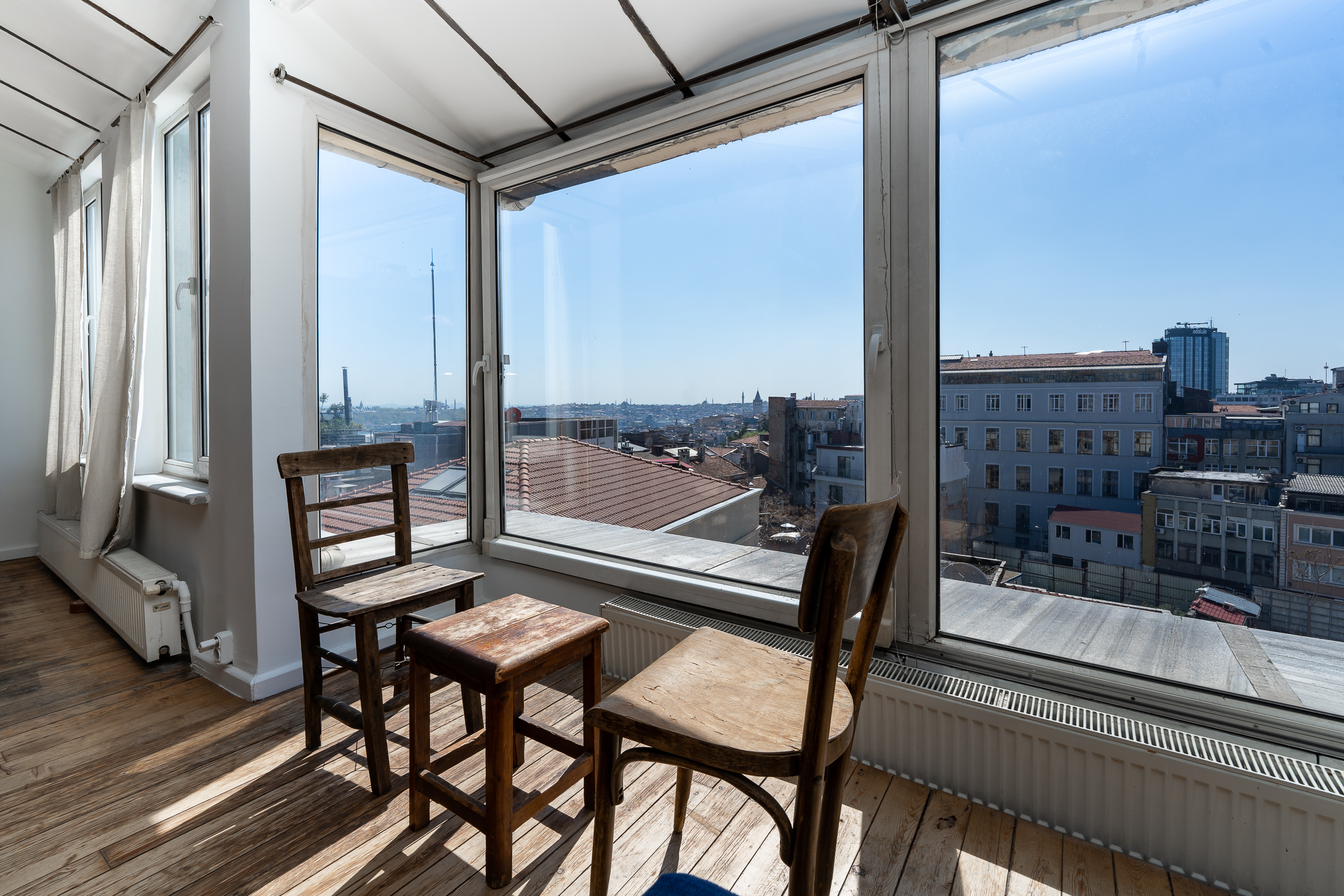 Central Istanbul Loft Apartment Slide Image 8