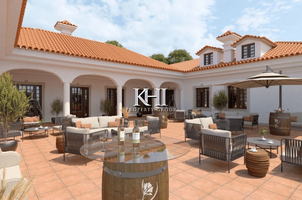 Luxury Villa for sale in Lisbon Slide Image 7