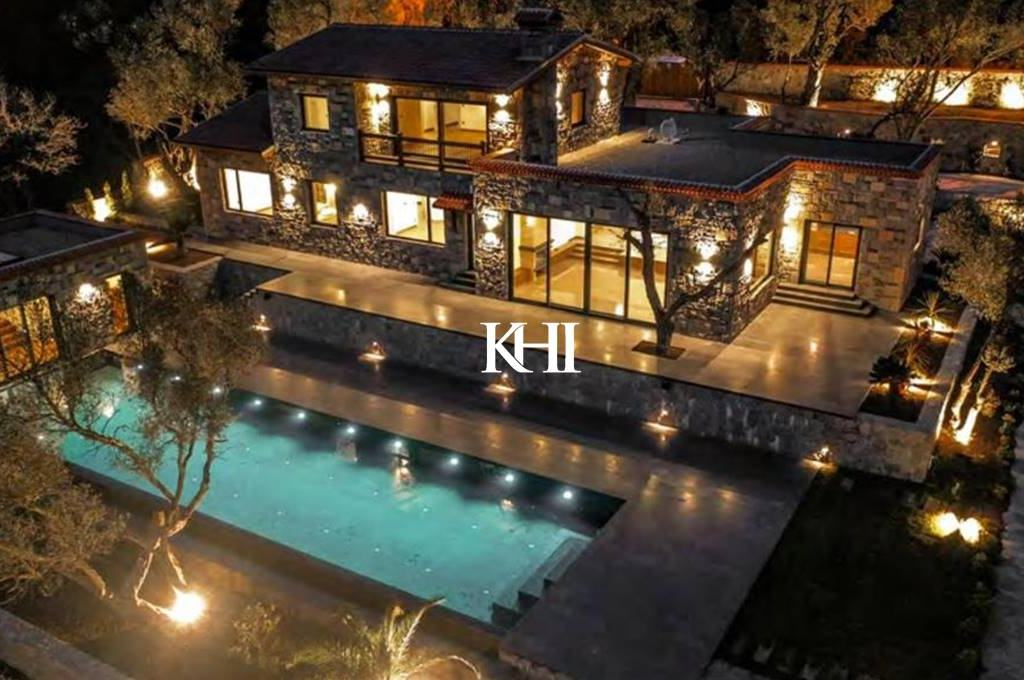 Luxury Mansion in Bodrum Slide Image 1