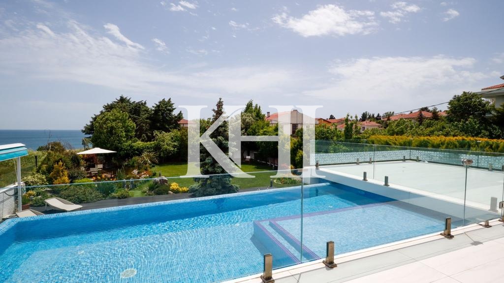 Stunning Private Villa in Istanbul Slide Image 5