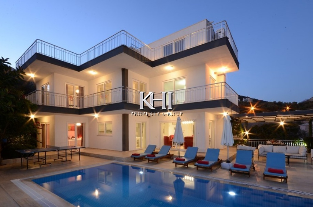 Contemporary Villa in Ortaalan Kalkan Slide Image 13