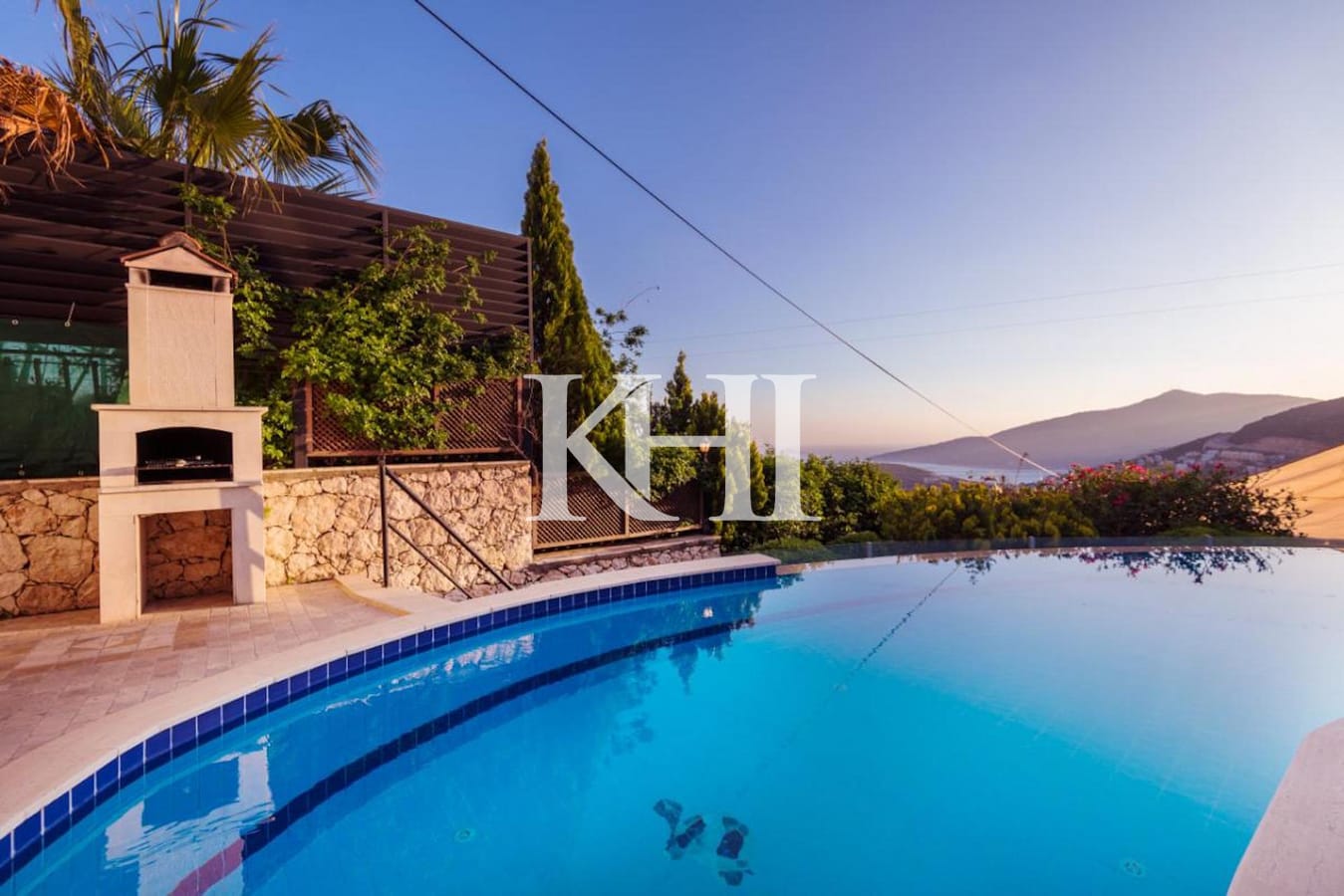 Detached Villa in Kiziltas Slide Image 13