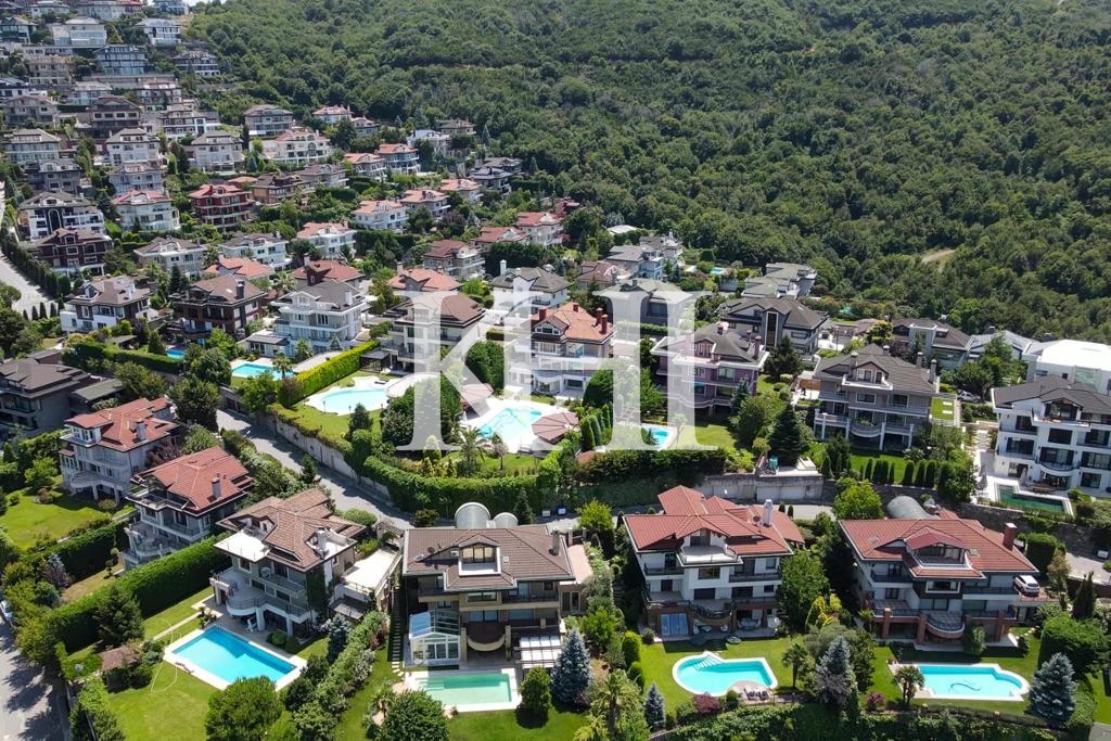 Spacious Luxury Villa in Beykoz Slide Image 63