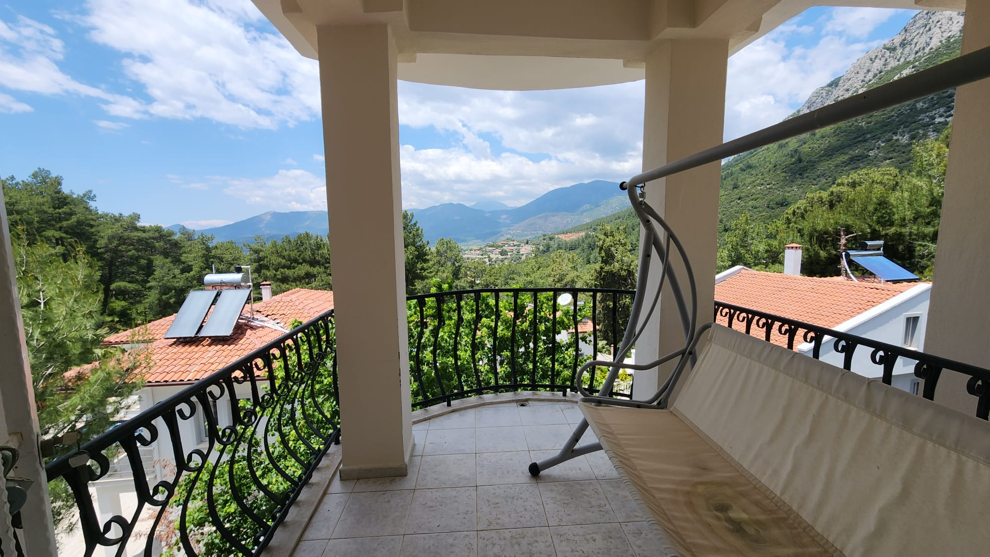 Spacious Uzumlu Mountain-View Villa Slide Image 20