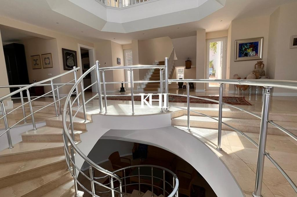 Substantial Bodrum Peninsula Villa For Sale Slide Image 39