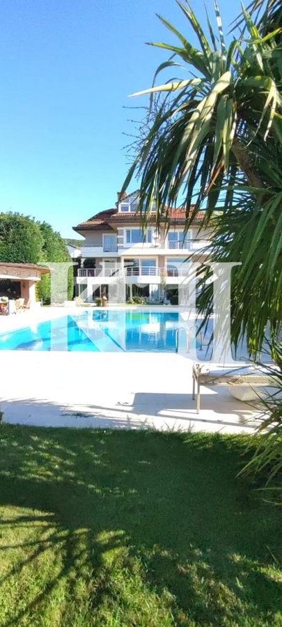 Spacious Luxury Villa in Beykoz Slide Image 87