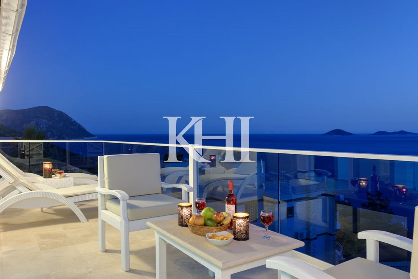 Luxury Detached Villa in Kalamar Slide Image 7