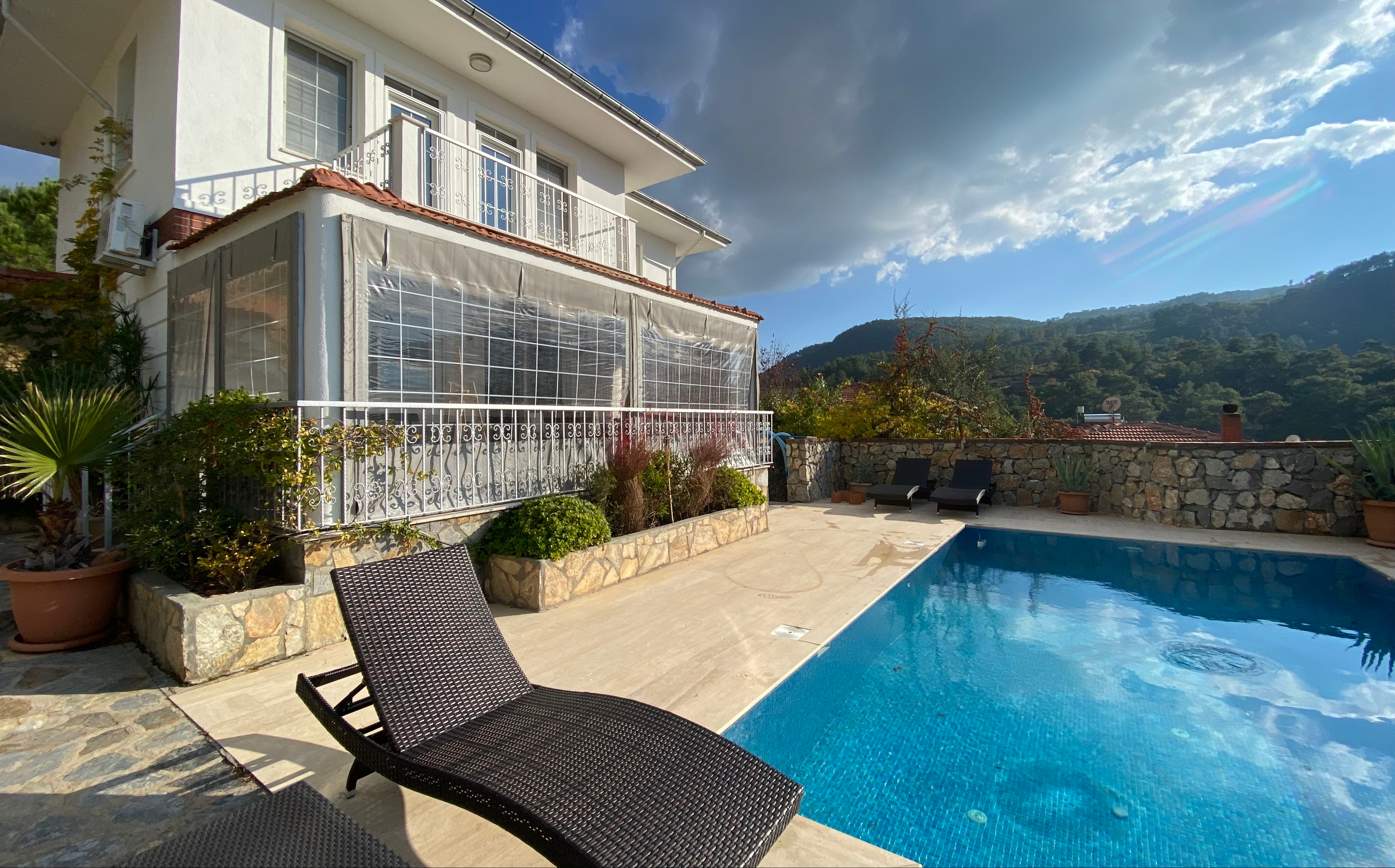 Uzumlu Villa with Mountain-Views Slide Image 1