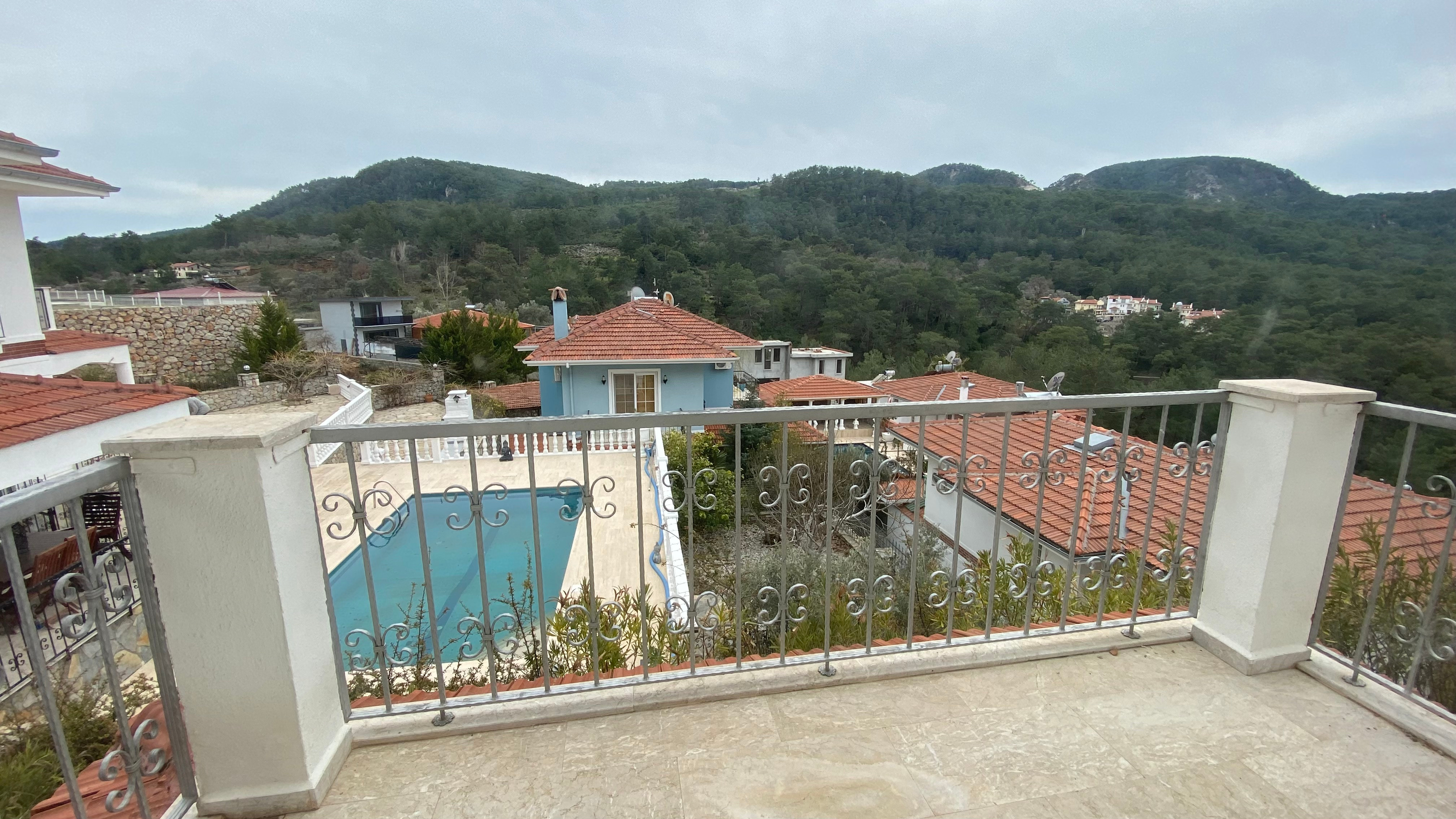 Uzumlu Villa with Mountain-Views Slide Image 10