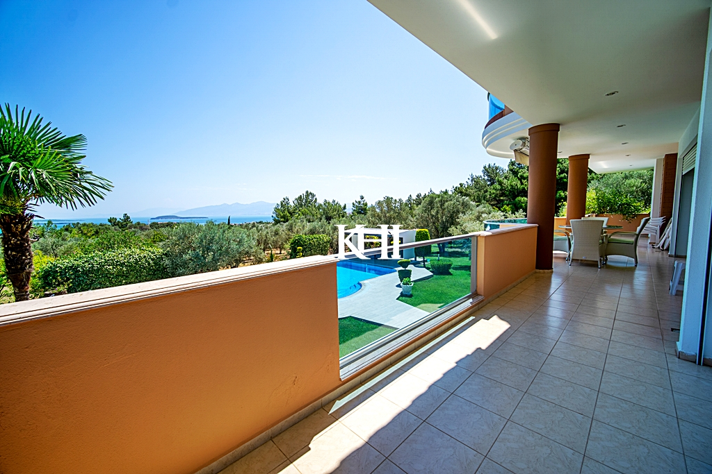 Detached Sea-View Villa in Izmir Slide Image 23