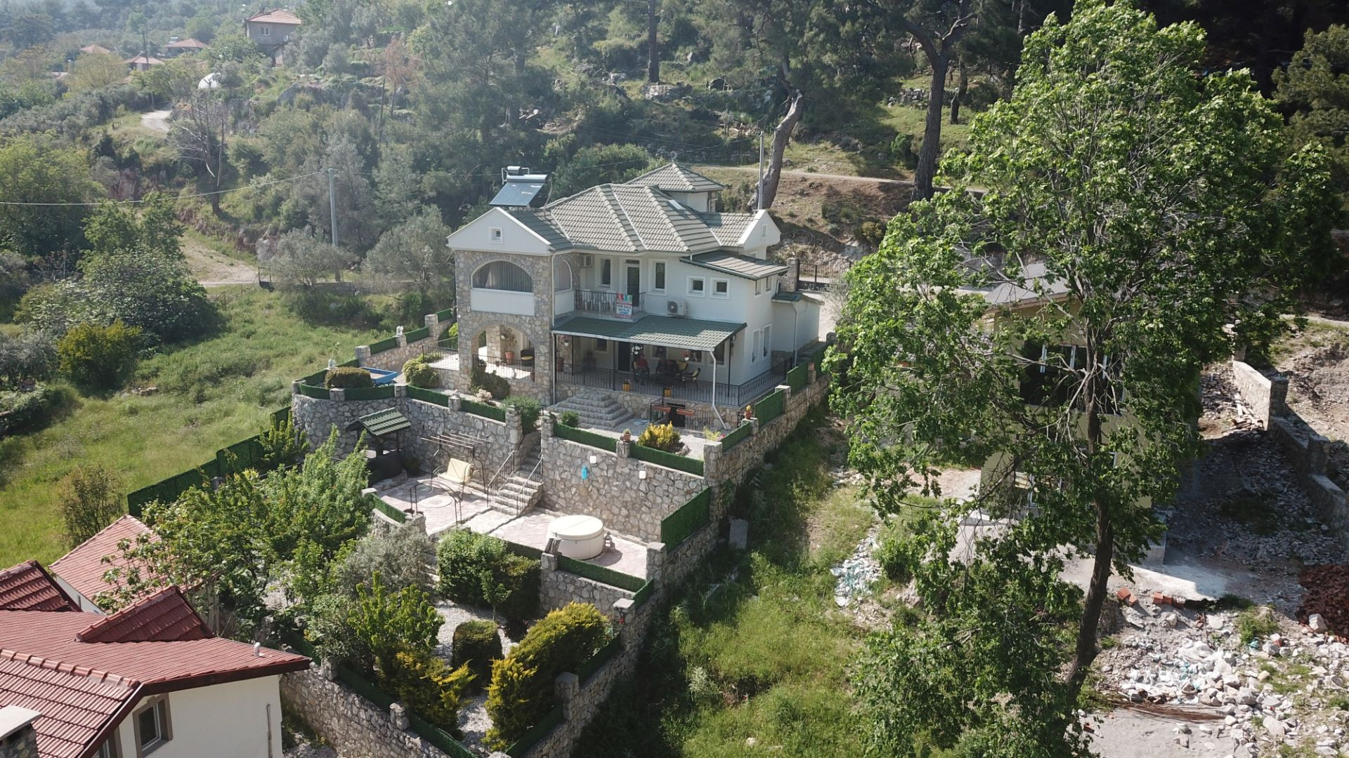 Large Detached Countryside Villa Slide Image 3