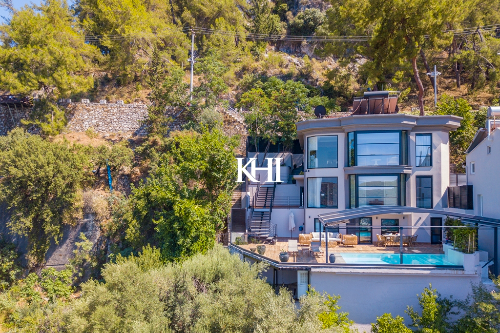 Luxury Sea-View Karagozler Villa Slide Image 1