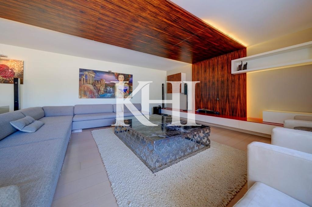 Spacious Luxury Villa in Beykoz Slide Image 75