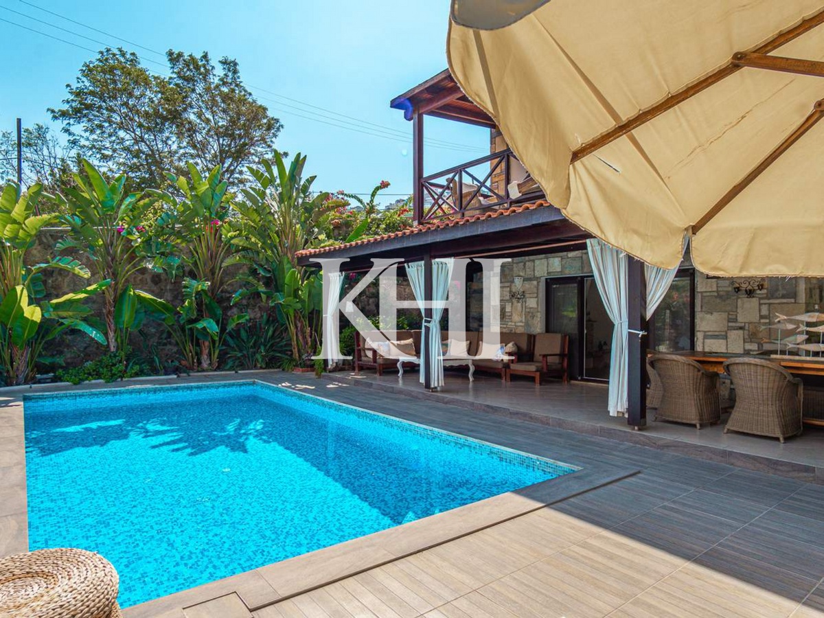 Luxury 5-Bedroom Villa in Bodrum Slide Image 4