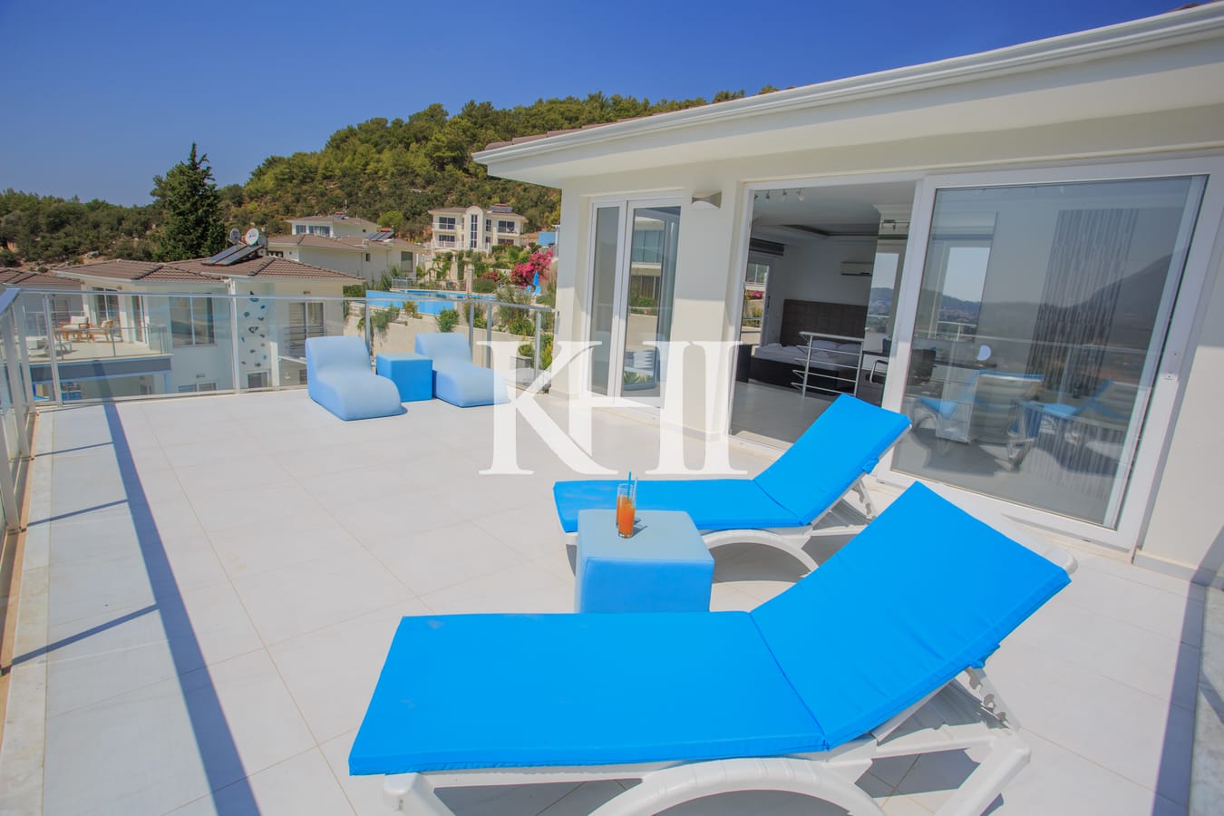 Luxury Modern Villa For Sale In Ovacik Slide Image 17