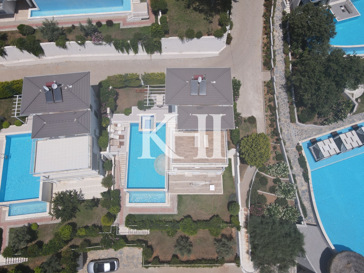 Stunning Luxury Villa in Ovacik Slide Image 2