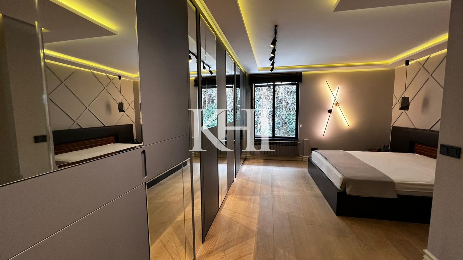 Luxury Apartment in Istanbul Slide Image 29