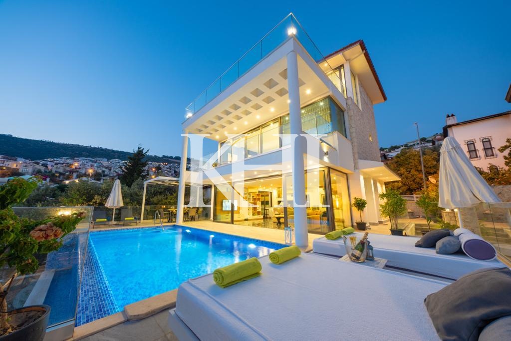 Modern Luxury Sea-View Villa