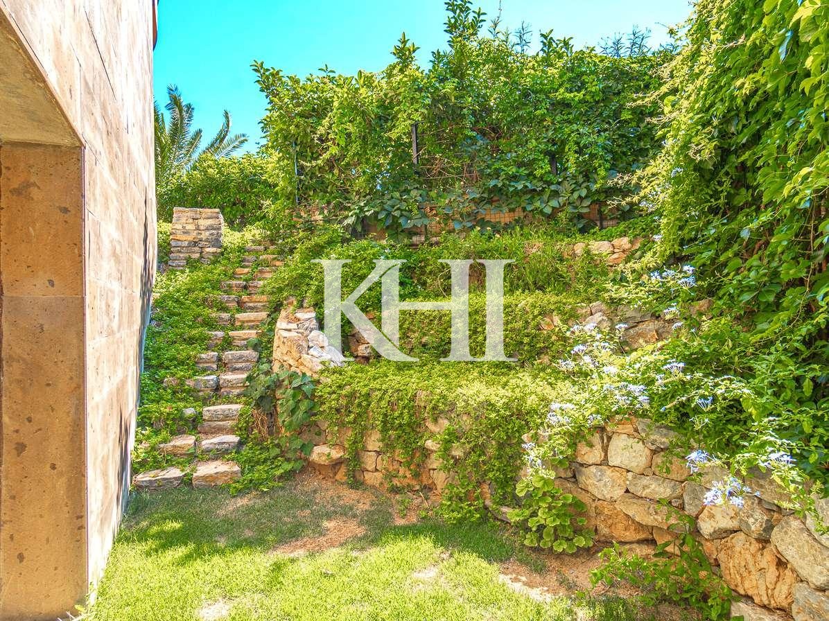 Nice Villa in Yalikavak Slide Image 10