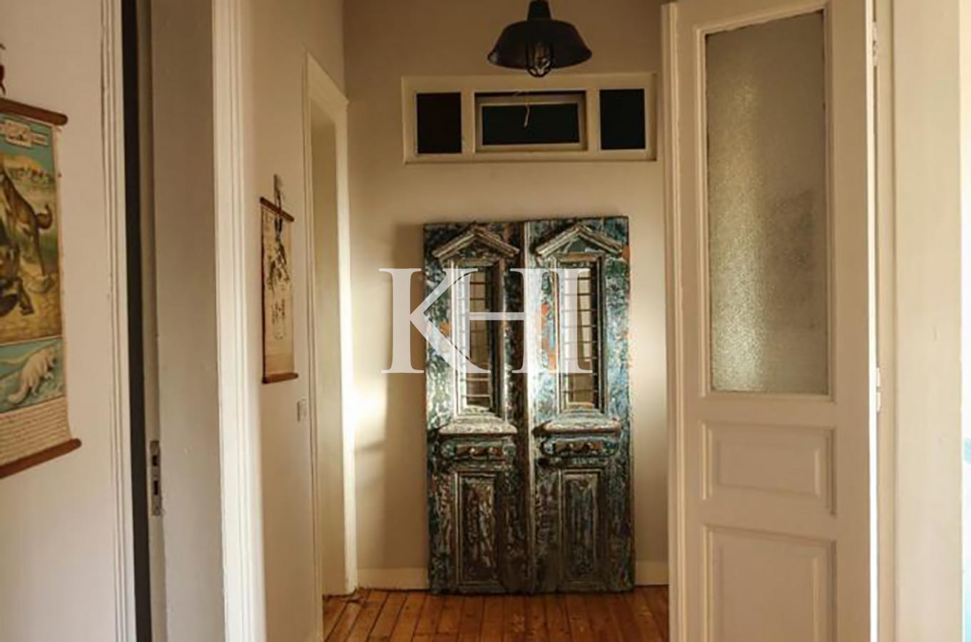 Traditional City Centre Apartment For Sale In Istanbul Slide Image 3