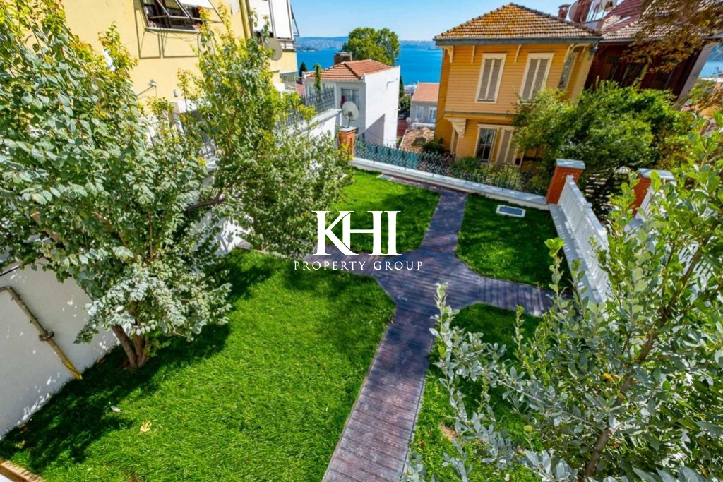 Luxury 4-Storey House in Istanbul Slide Image 8