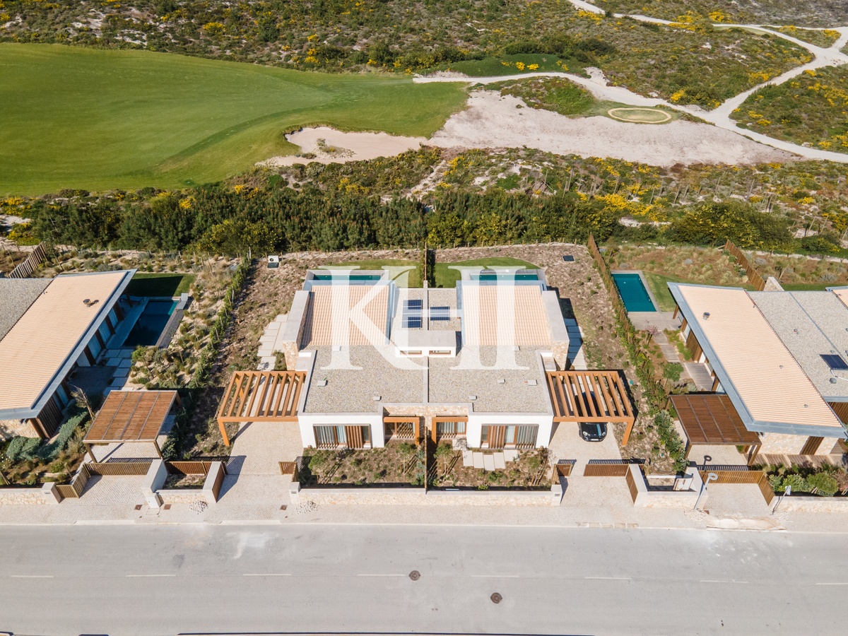 Three-Bedroom Villa For Sale In Obidos Slide Image 21