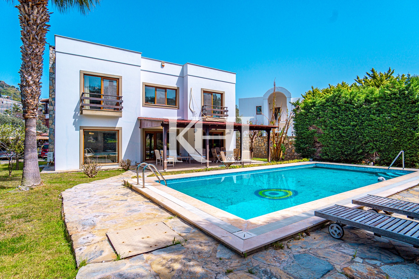 Traditional Style Villa in Bodrum Slide Image 20