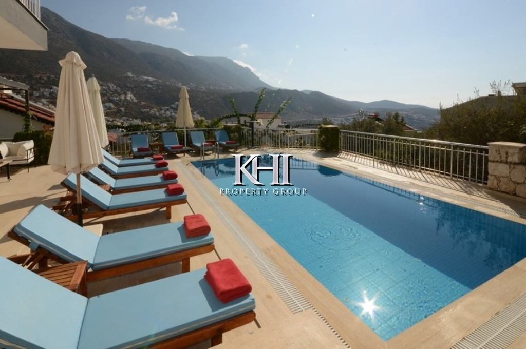 Contemporary Villa in Ortaalan Kalkan Slide Image 8