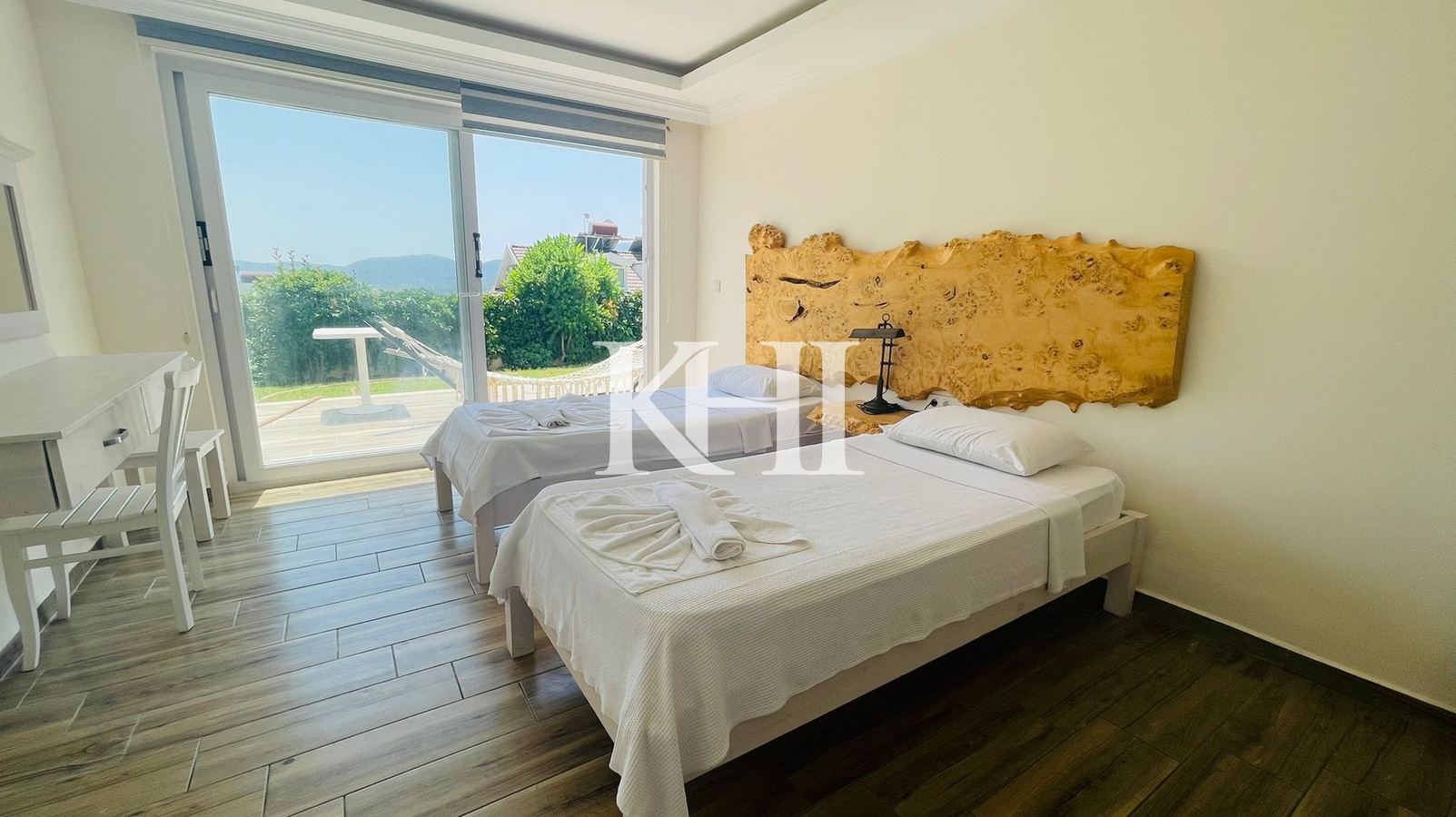 Stunning Luxury Villa in Ovacik Slide Image 28