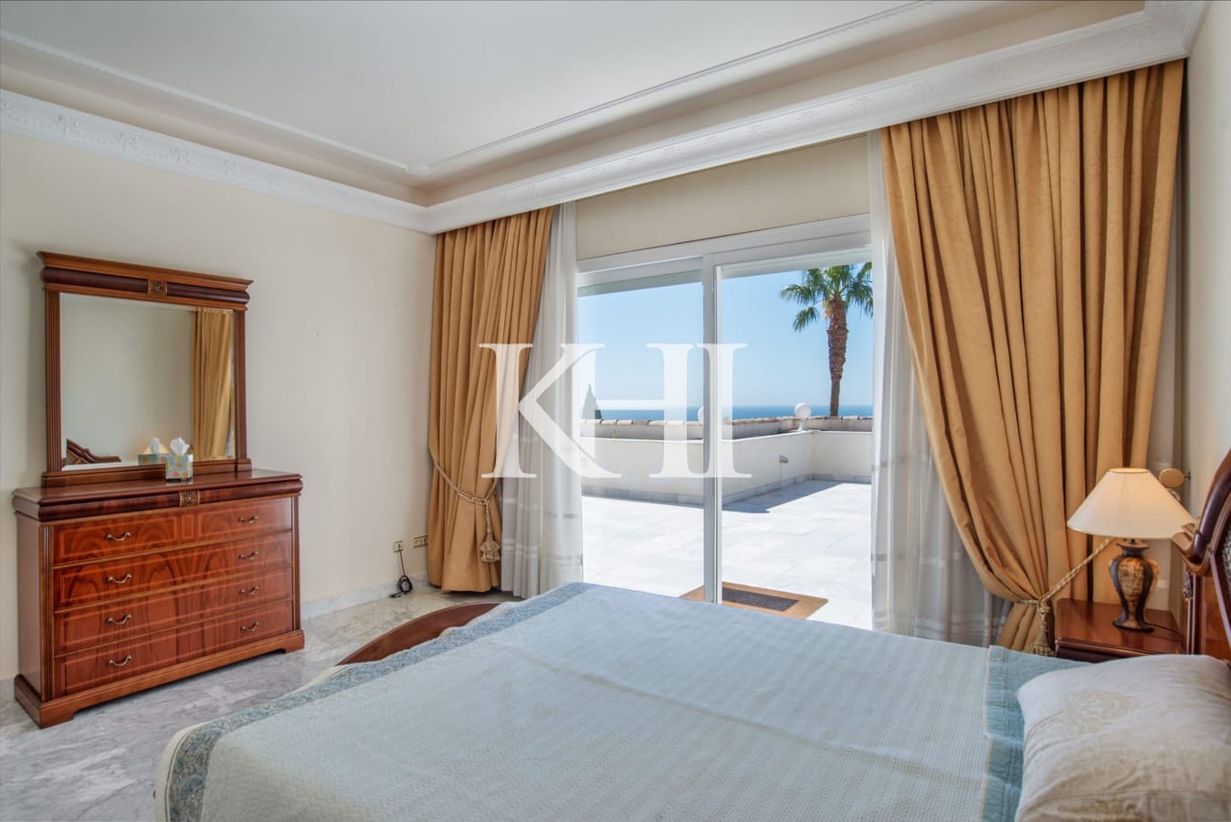 Luxury Marbella Villa For Sale Slide Image 24
