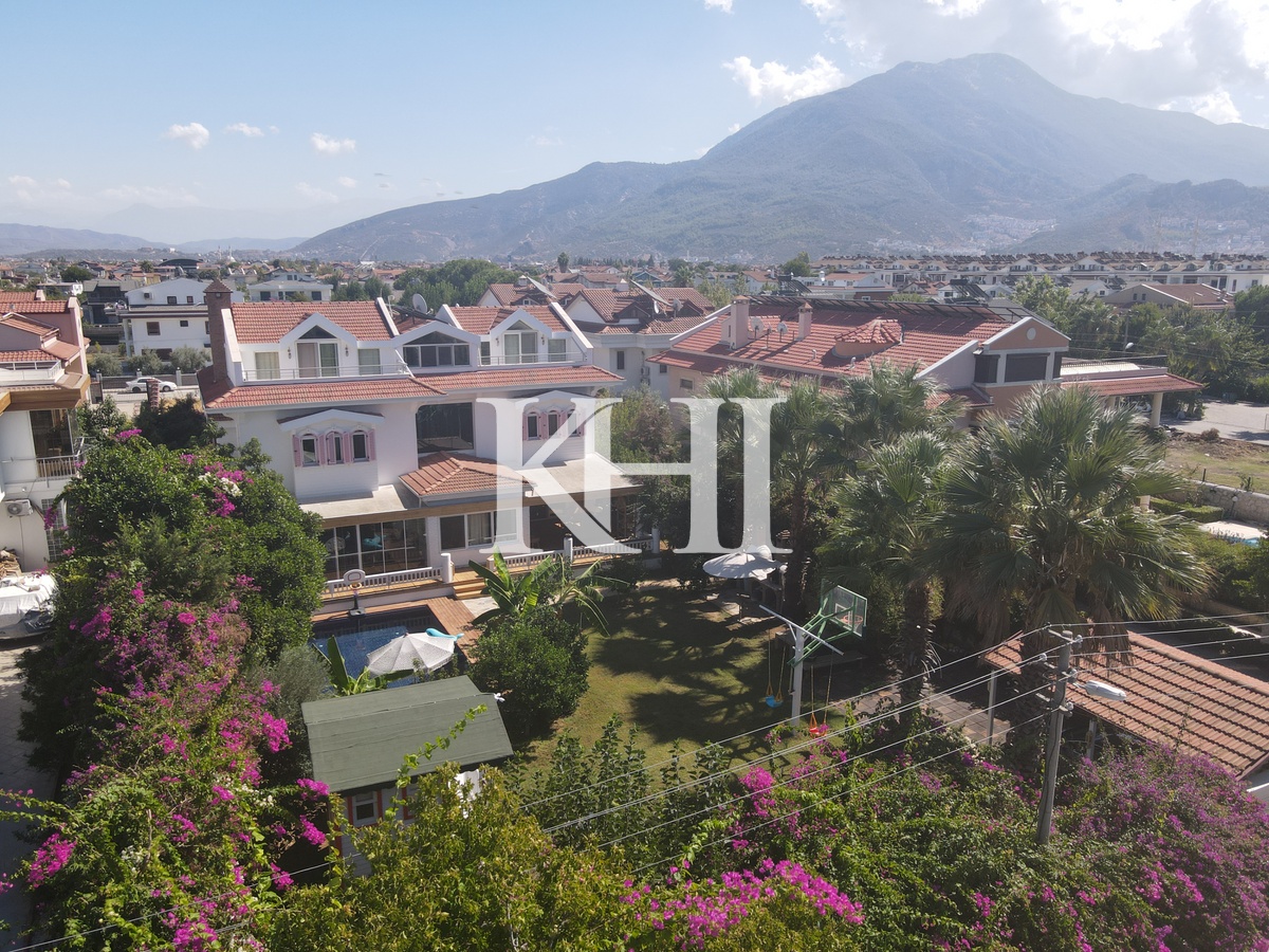 Spacious Villa For Sale in Calis