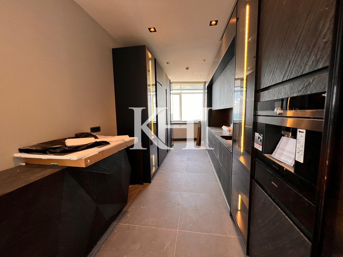 Luxury Penthouse in Istanbul Slide Image 36