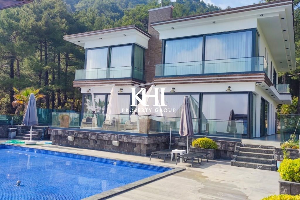 Stunning Luxury Islamlar Villa Slide Image 3