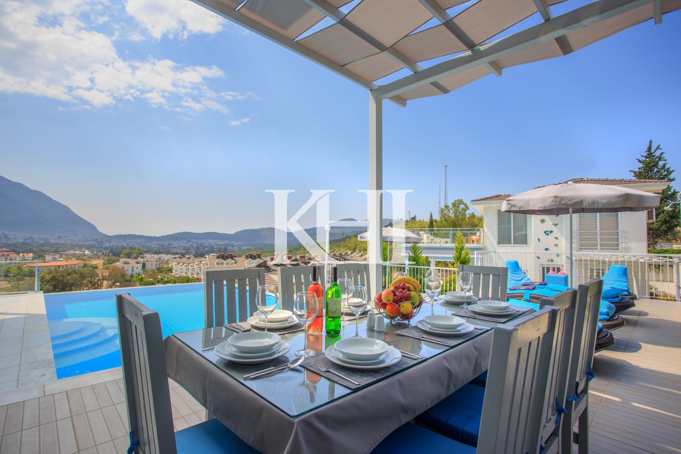 Luxury Modern Villa For Sale In Ovacik Slide Image 10