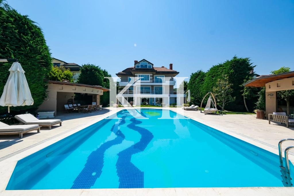 Spacious Luxury Villa in Beykoz