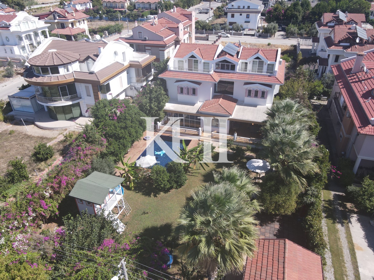 Spacious Villa For Sale in Calis Slide Image 1