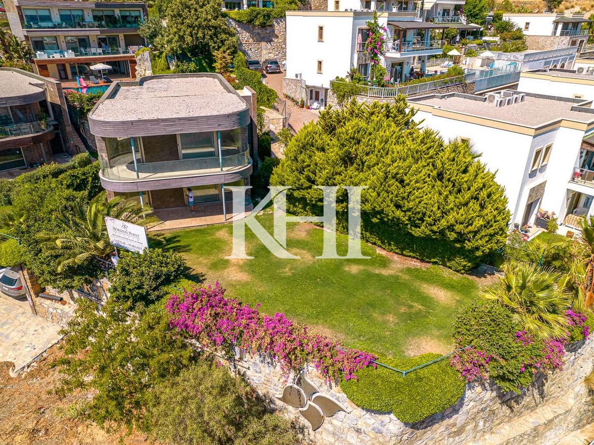 Nice Villa in Yalikavak Slide Image 1