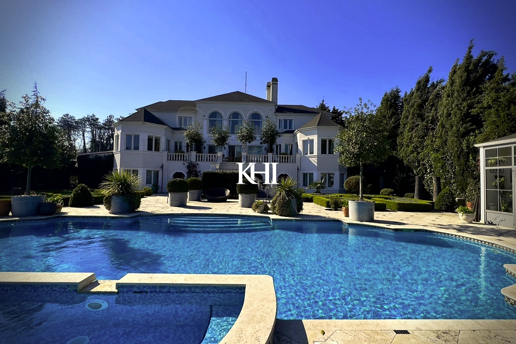 Stunning Luxury Istanbul Mansion Slide Image 5