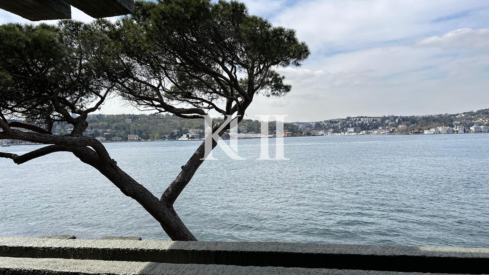 Luxury Apartment in Istanbul Slide Image 38