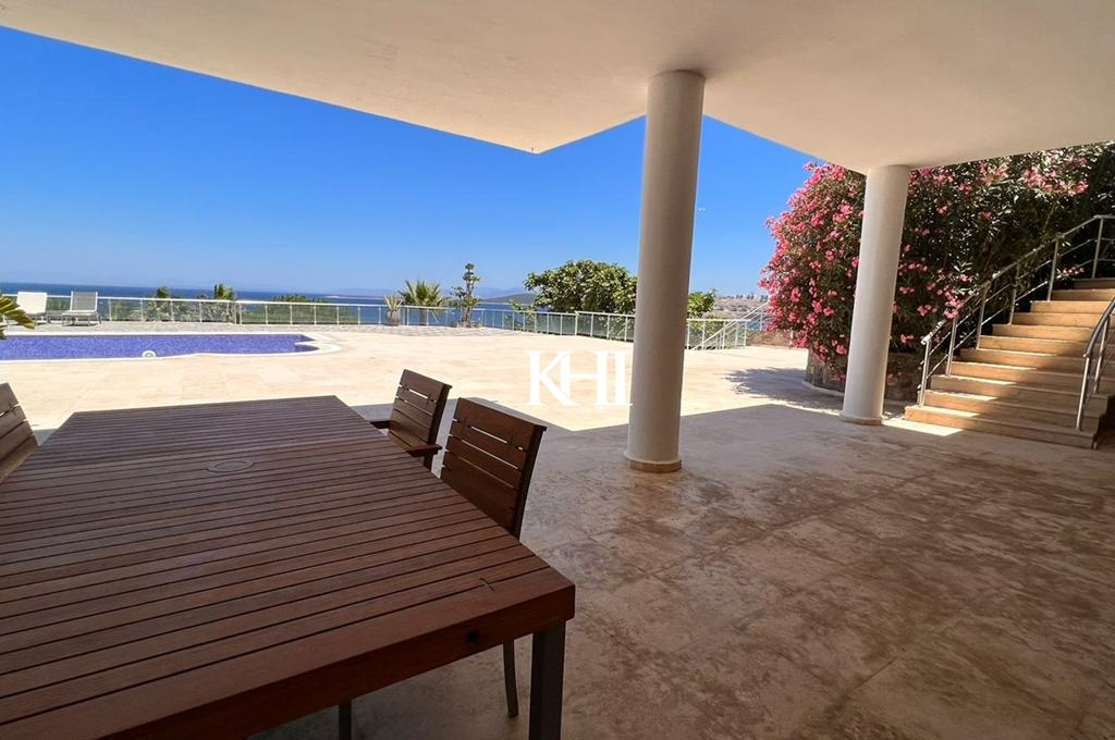 Substantial Bodrum Peninsula Villa For Sale Slide Image 25