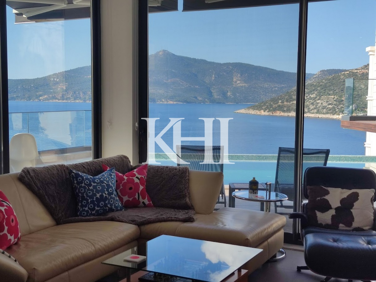 Modern Luxury Villa in Kalkan Slide Image 14