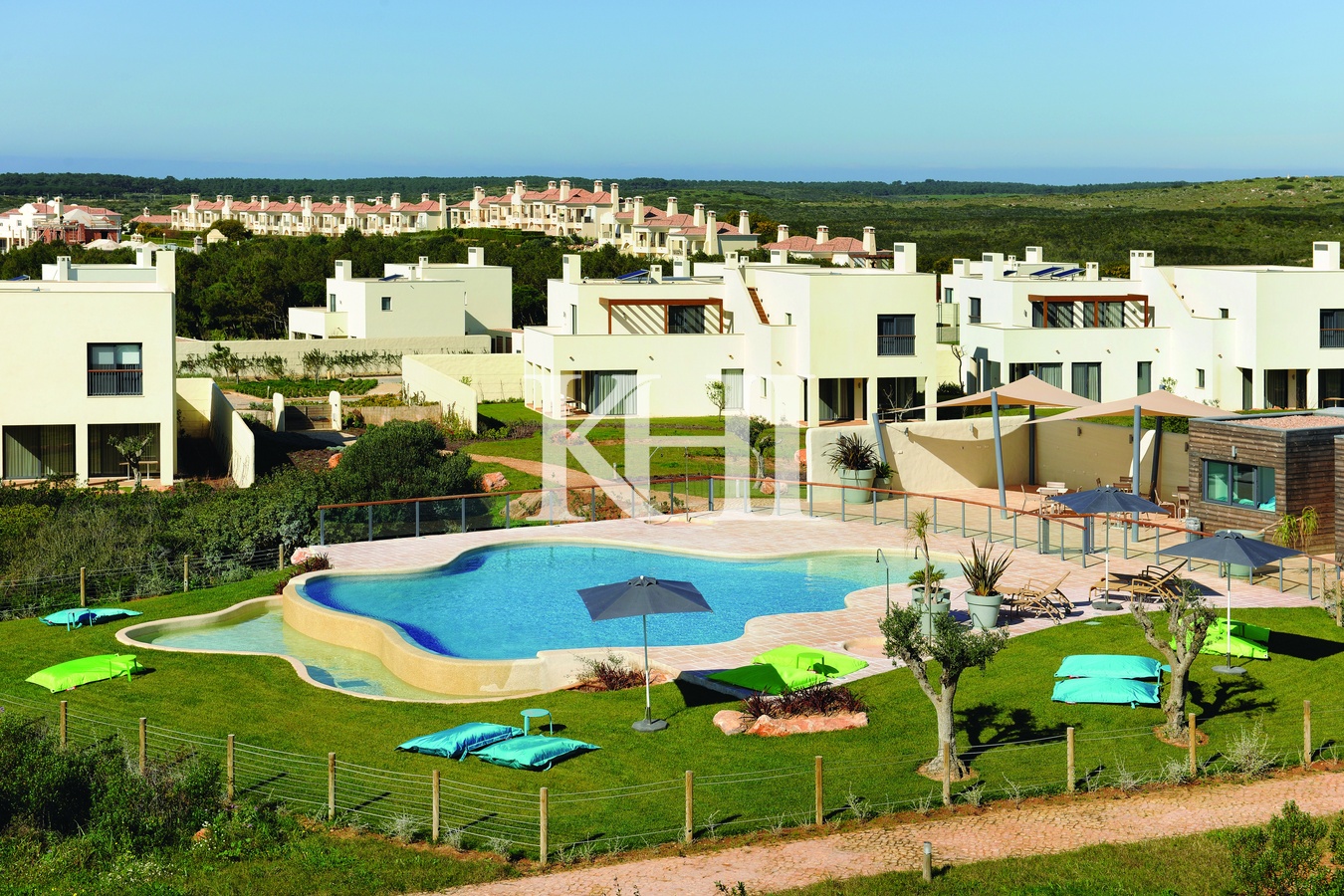Large Villa For Sale in Algarve