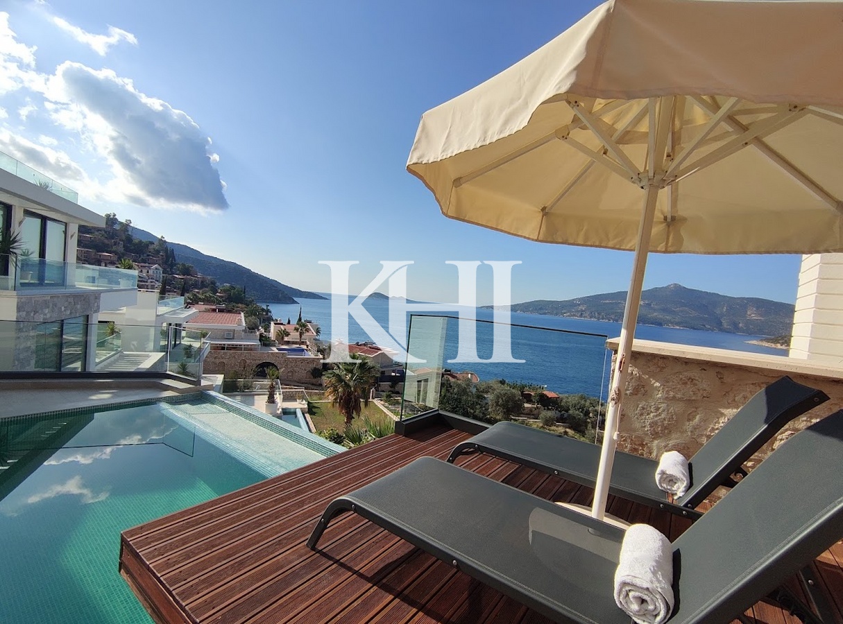 Modern Luxury Villa in Kalkan Slide Image 19