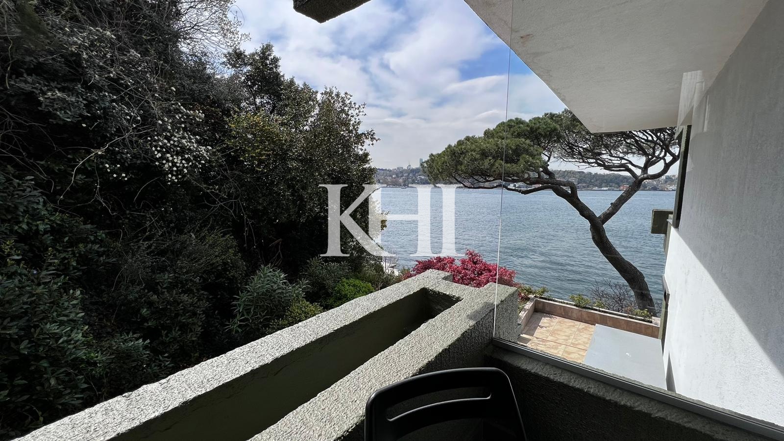 Luxury Apartment in Istanbul Slide Image 39