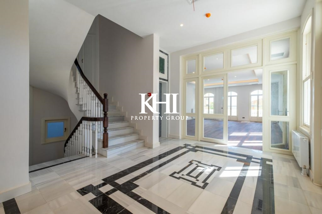 Luxury 4-Storey House in Istanbul Slide Image 22