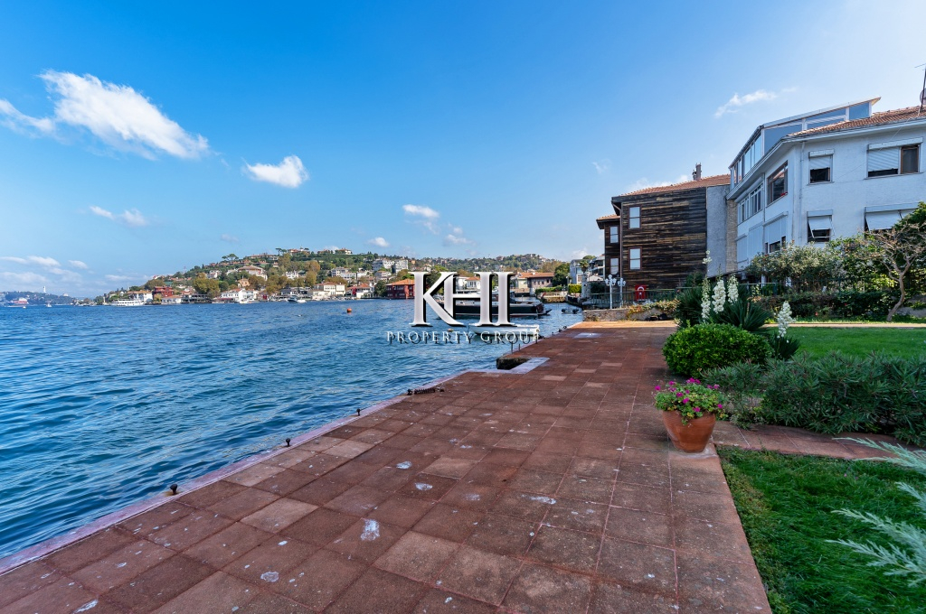 Luxury Mansion on the Bosphorus-Strait Slide Image 2