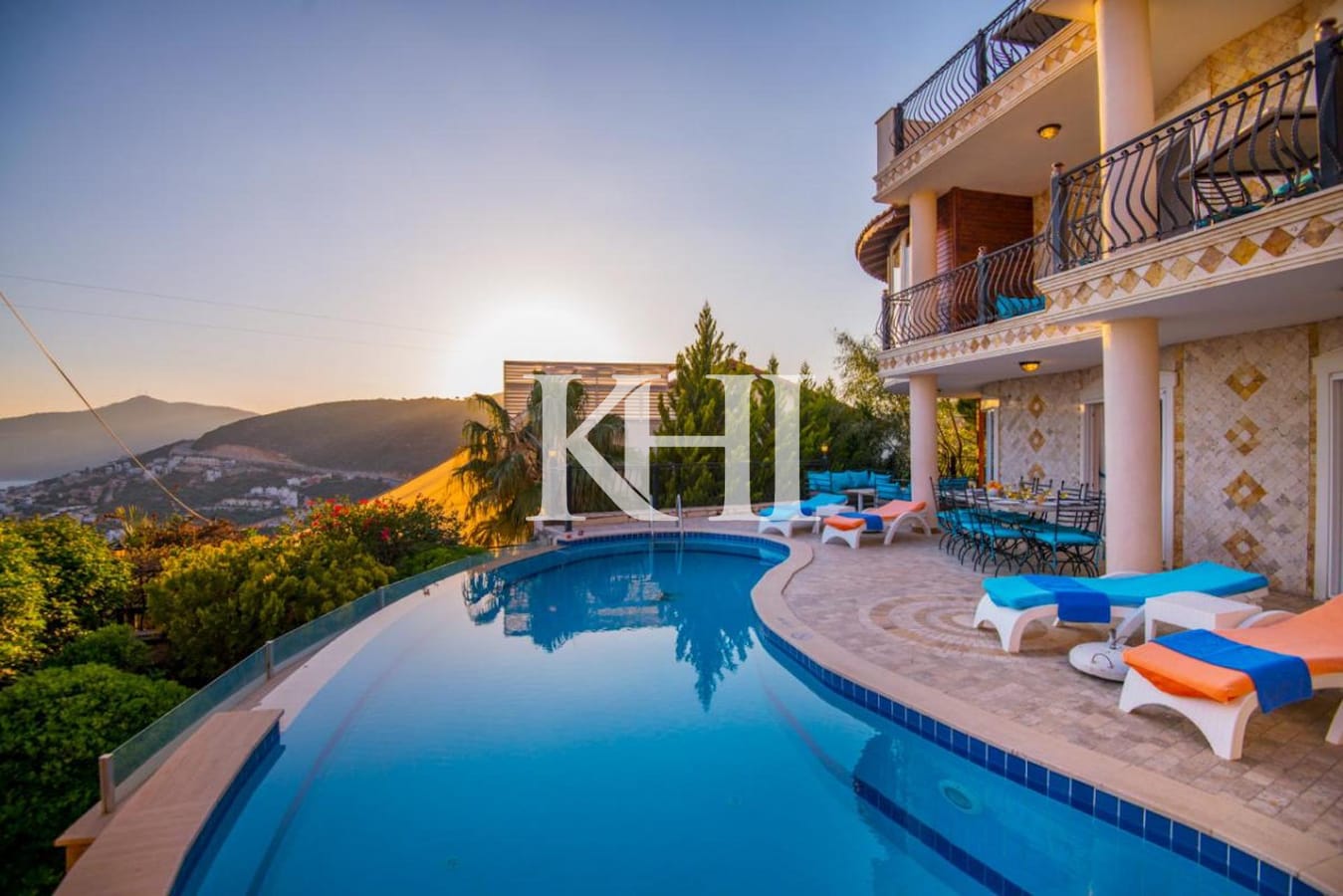 Detached Villa in Kiziltas Slide Image 11