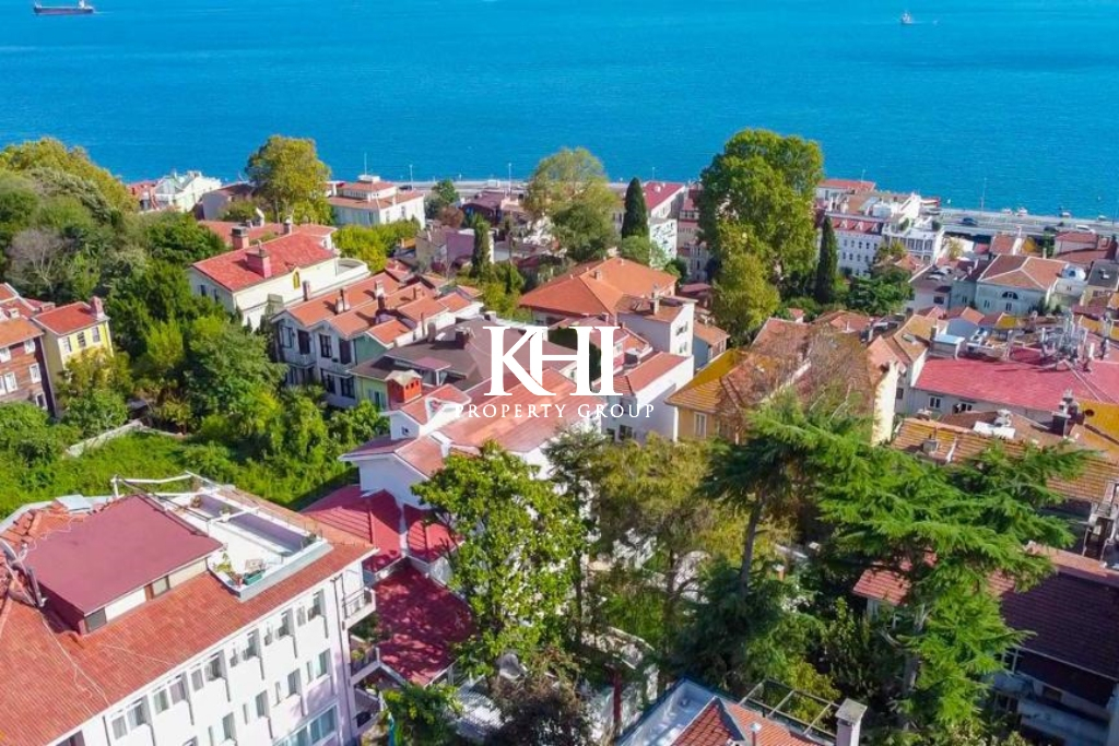Luxury 4-Storey House in Istanbul Slide Image 6