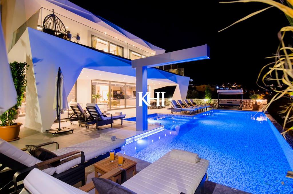 New Luxury Villa For Sale In Kalkan Slide Image 6